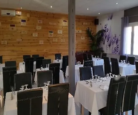 Hotel Restaurant Les Lavandins 2* Saint-Christol (Vaucluse)